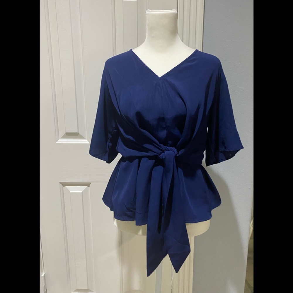Mi a mi blouse francesca's blue tie blouse size extra small